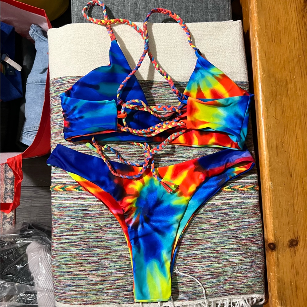 Bikini Bundle - Picture 3 of 9